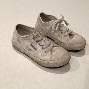 Superga girls white sneakers